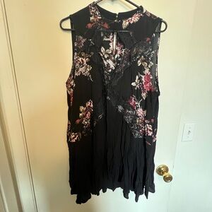 BeBop Black Sleeveless Floral Lace-Trim Tunic Top